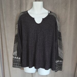 NWT 3X Black Tape_ Charcoal and Heather Sweater